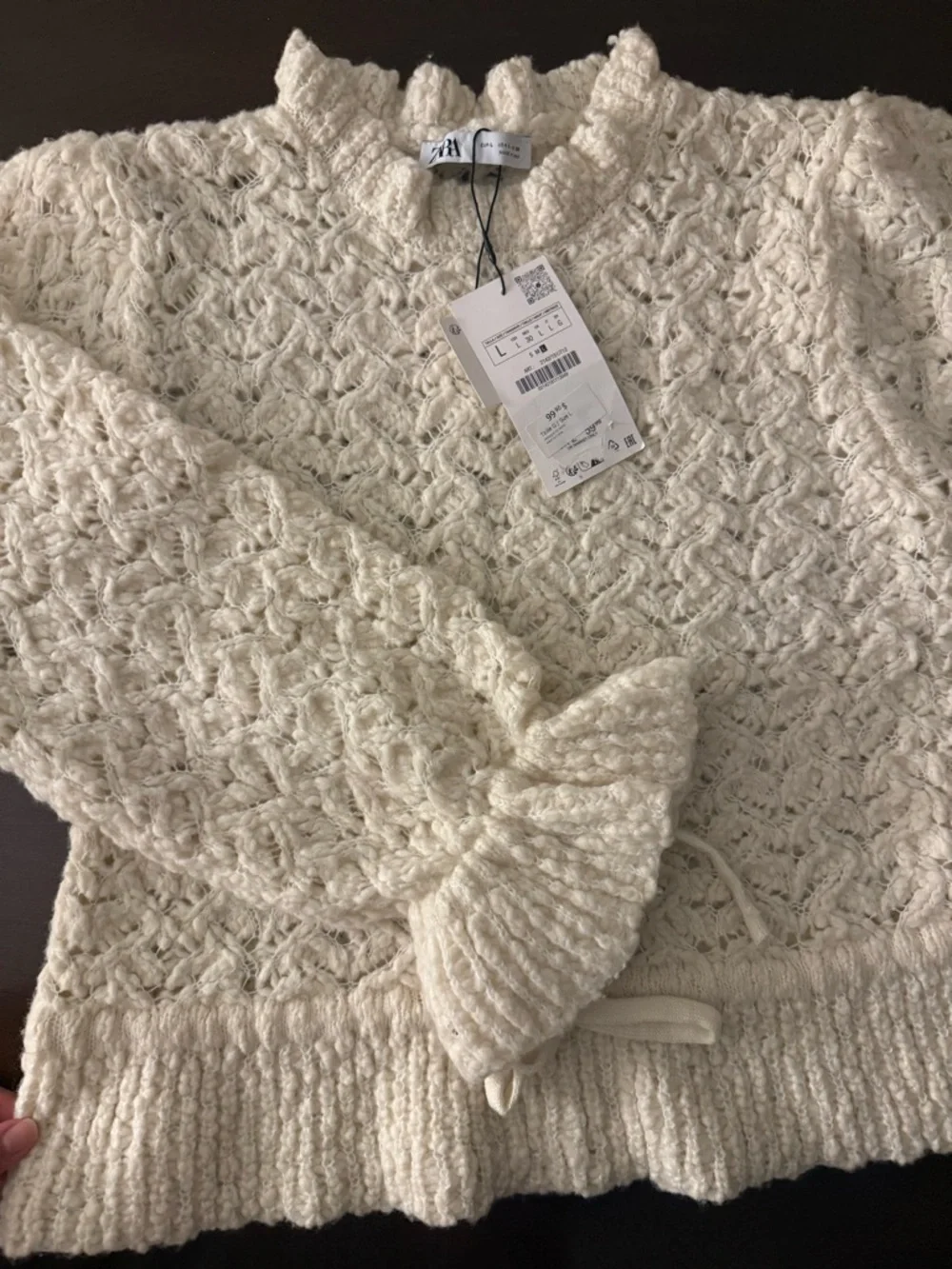 Zara Cream Textured Knit Short-Sleeve Sweater with Drawstring - Picture 3 of 6